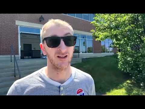 緬因州選民在關鍵參議院初選中投下神聖一票！ (Maine voters cast ballots in crucial Senate primary)