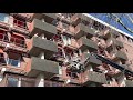 Hoogwerkerbezoek voor bewoners verzorgingshuis Rotterdam-Charlois