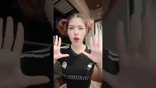 Download lagu Emm #bigolive #dance #live #host #tiktok #lidah #bigo #halu #melet #mango #natnat mp3