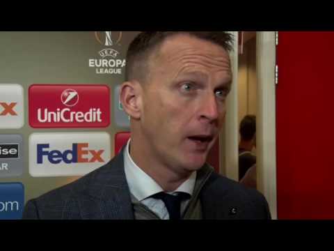 Reactie Van den Brom na AZ - Olympique Lyon