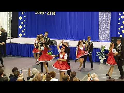 2017.11.11. Karacs 12/A Szalagtűző tánc