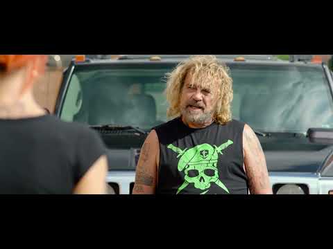 Come un gatto in tangenziale - Ritorno a Coccia di Morto (2021) - "Poracci taroccati"