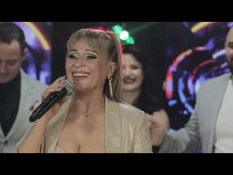 Sneze Radicevska -  Na sred selo cesma sarena