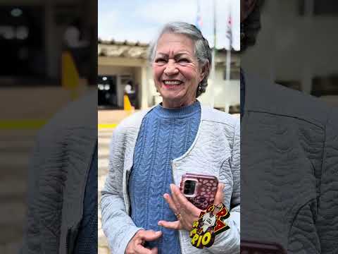 DONA ANTONIA DO BARNABÉS FAZ A RECLAMAÇÃO SOBRE A ESTRADA DA CAULIM VEJA