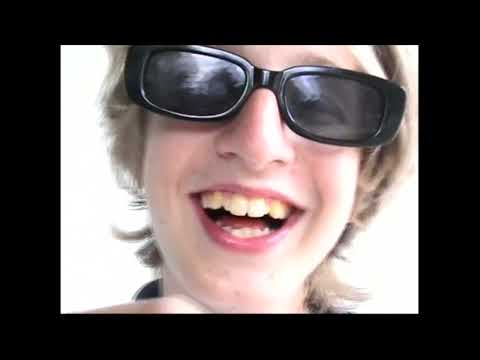 42 blend - SERZIK - S úsměvem :) (Prod. Dan Darmawan) VHS Music Video
