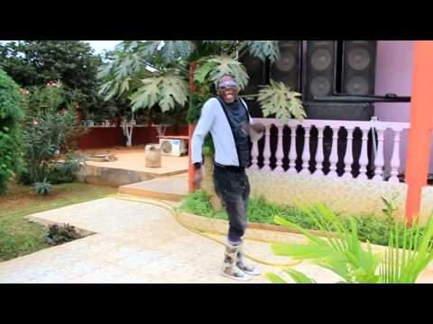 Pelomenos um toque tok vs kok