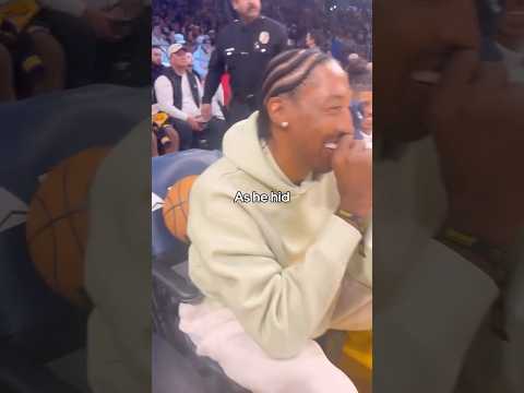 Pippen Hides Ball From Refs