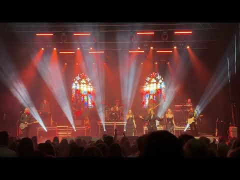 Superstars with Jon Stevens & Kate Ceberano - Palais Theatre, Melbourne, Australia - 31 October 2024