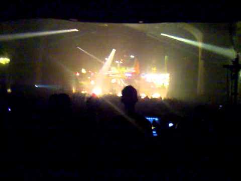 Above & Beyond @ Brixton Academy 2012 Above & Beyond feat. Zoë Johnston - Love Is Not Enough