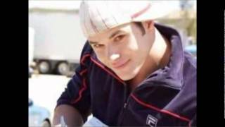 Download lagu We Are The Champions (Chorus Only) mp3