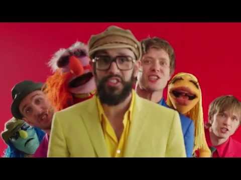 Muppet Show Theme Song - Clip officiel Ok Go -  EXCLUSIVITE Disney Channel