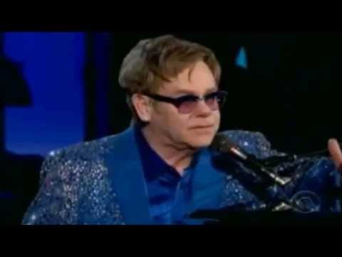 Elton John "Home Again"Was A Tribute To Liberace at Emmys 2013 - iO Recap