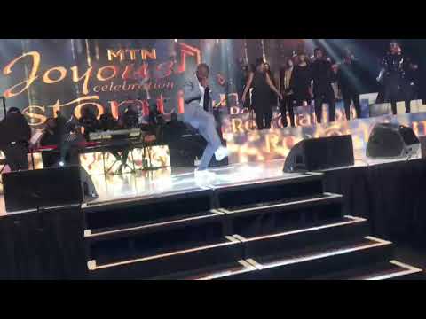 Lungelo Hlongwane Performing Qhubeka With Joyous Celebration 2021