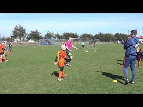 Jutrzenka Bychlew  2005 - MKS Tuszyn (0-3) 02.04.2016 cz1