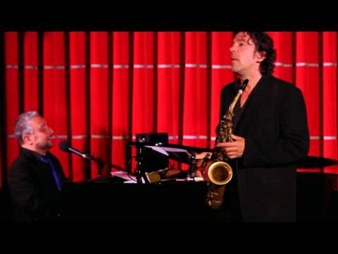 Jonathan Gee Singing Live at Crazy Coqs Cabaret