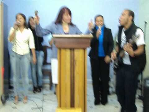 Quadrangular Vera Cruz.....B.H...M.G....25-09-2011 - Louvor - Domingo.