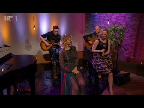 Danijela i Izabela Martinović - Znaj volim te / Pleši sa mnom (Kod nas doma)