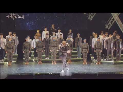 211015 Chanyeol saluted at military musical (day 1)