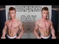2 WEEKS OUT | a MESSY Chesticle Workout | REFEED Day | Road To Men's Physique Ep.7