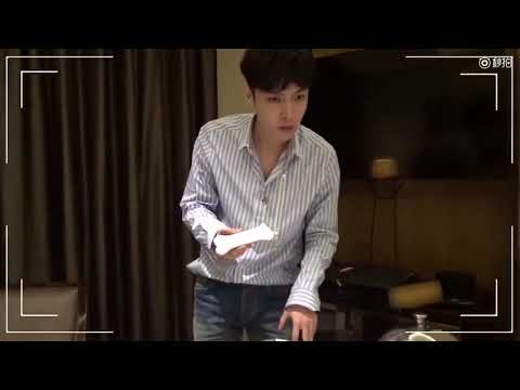 [Eng Sub] 171111 Yixing Daily Observational Diary: Singles' Day & Dog Food LAY