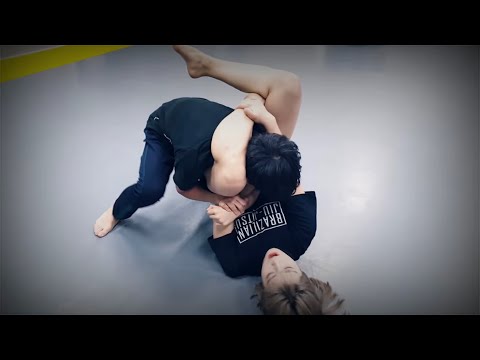 【三角絞め】可愛い女の子が見た目に反して寝技技術が凄すぎ