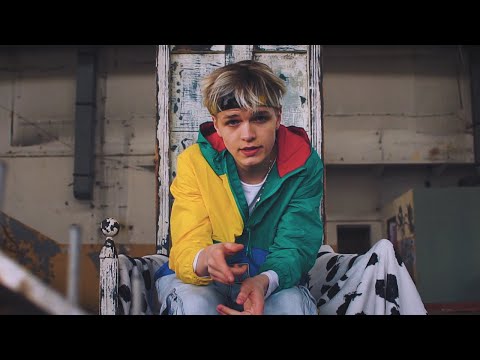 MŁODY CZUUX - LIZAK (prod.Mike Johnson)