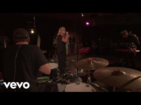 BROODS - Conscious (Live From Capitol Records Studio A)