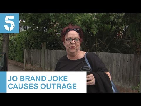 Jo Brand’s “battery acid” comments being assessed by police as Nigel Farage fumes| 5 News