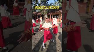 Download lagu senam kewer kewer lucu sekali murid ini#senam #kewerkewer #bahagia #olahraga #senambersama mp3