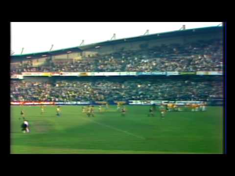 Three Quarter Time - VFL 1983 Round 9 Carlton Hawthorn