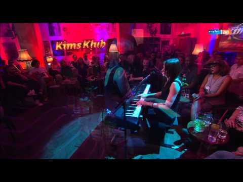 15.08.2015 Kims Klub - Beyond the Black "Love me forever"