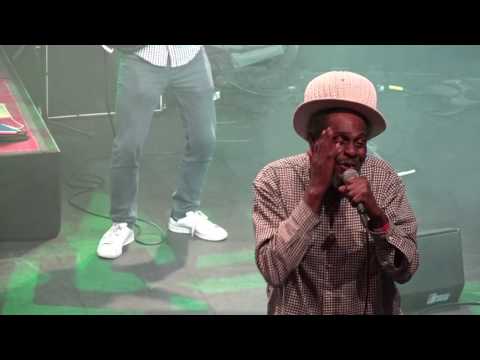 Prince Allah met Moonband - 12-11-2016 Reggae T Festival Bergen op Zoom