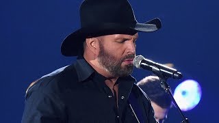 The Sad Story Behind Garth Brooks&#39; Newest Song