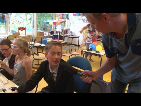 2015-06-26 Musical 'Het dak eraf!' - Interviews met kinderen, ouders en juf