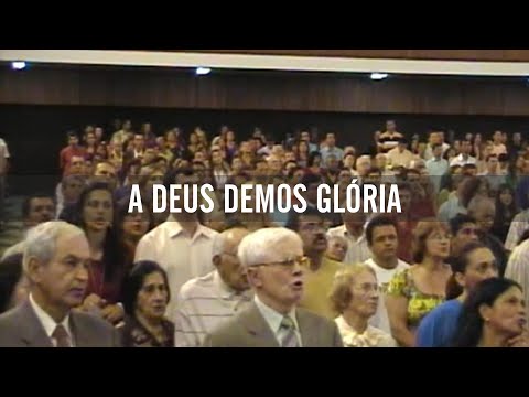 “A DEUS DEMOS GLÓRIA” (228 HCC)
