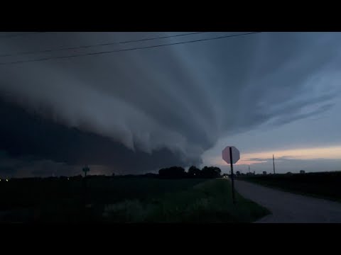 Amazing Shelf Cloud
