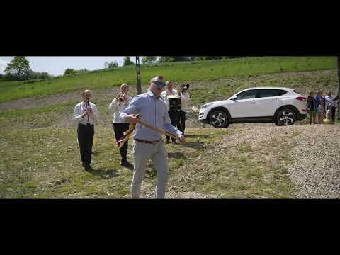 Drużba Marcin Ćwiklik i Kapela JURKI pod domami Państwa Młodych! Błogosławieństwo. Polskie Wesele!