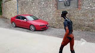 faze tari un robot foarte realistic