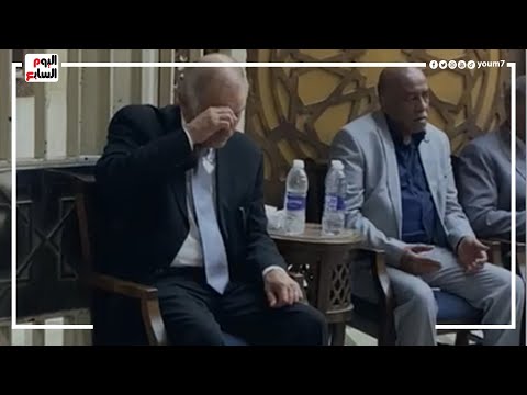 شاهد  .. دموع شقيق شرين سيف النصر في الدعاء الاخير لها