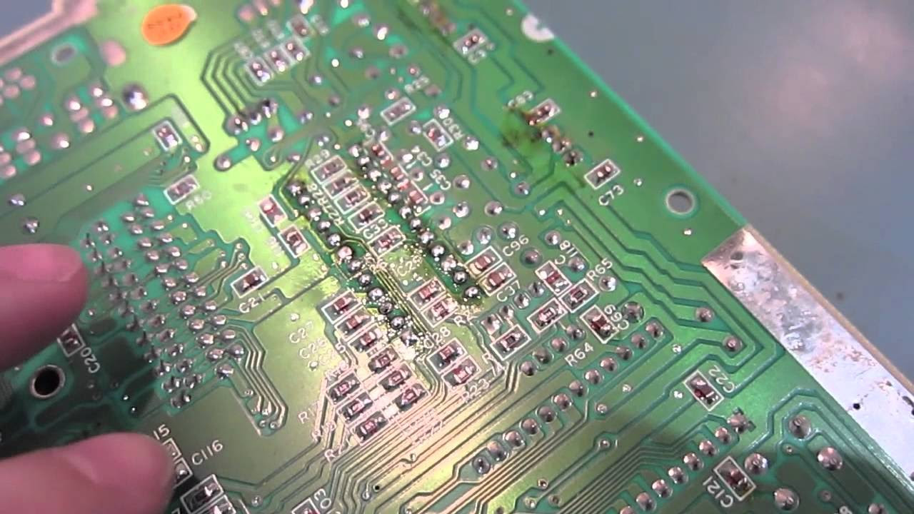 Sega Mega Drive Model 1 Repair Yellow / Green Flickering