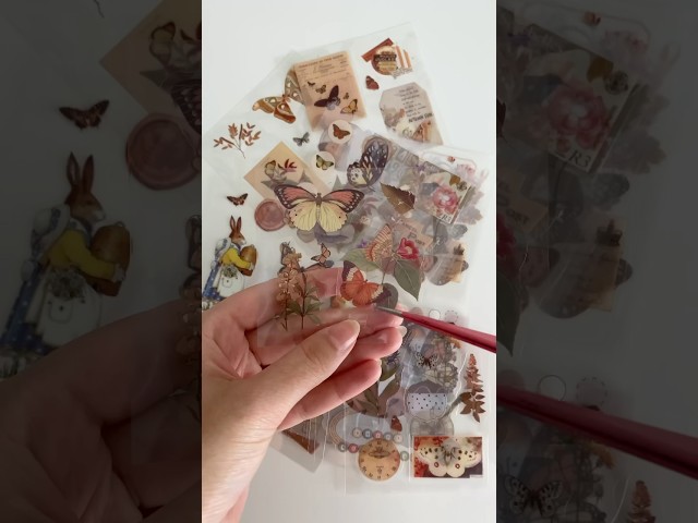 Vídeo relacionado con 60 Piezas Fantasía Pegatinas Holográficas, Pegatina Mágica Transparente, Stickers Scrapbooking, para Scrapbooking, Journaling, Artesanía, álbumes de Fotos, Manualidades, Bullet Journal Accesorios