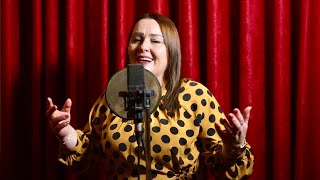 Eglantina Pelo - Perëndeshë E Bukurisë