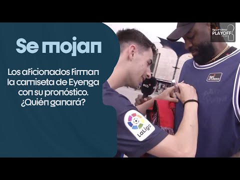 Los aficionados se mojan