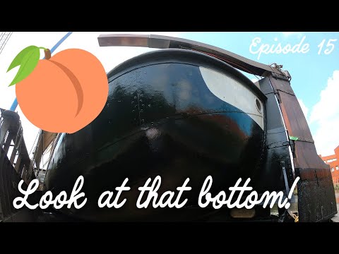 #15 Look At That Bottom! - Dutch Barge Home