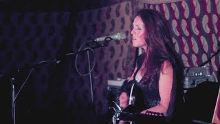 Sandi Thom - The Big Ones Get Away (Live 2014)