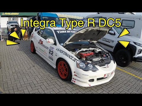 Honda Integra DC5 Type R blasting on track in Assen.
