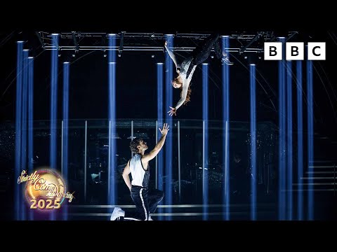 George Clarke and Alexis Warr Showdance to Human by The Killers ✨ BBC Strictly Final 2025