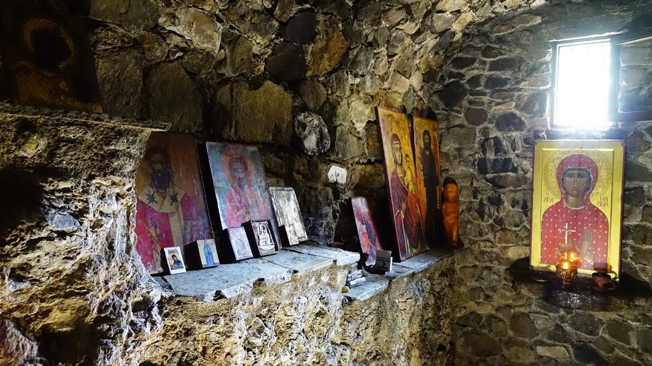 27.3.2021. У 21:30, УЖИВО МОЛИТВА ПРЕ СПАВАЊА И РАЗГОВОР СА ОЦЕМ ПРЕДРАГОМ ПОПОВИЋЕМ