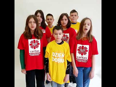 Piosenka o pomaganiu ludziom - uczniowie Szkoły Podstawowej im. Jana Pawła II w Czułczycach