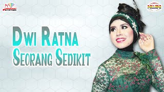 Download lagu Dwi Ratna - Seorang Sedikit mp3